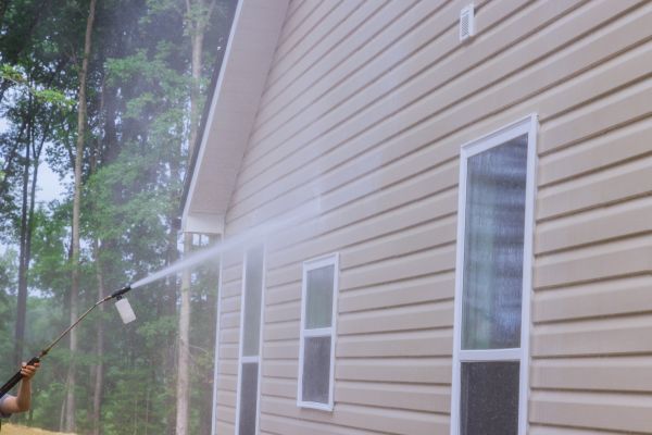 Home Power Washing in Milton