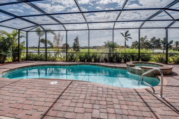 Pool Enclosure Cleaning in Milton