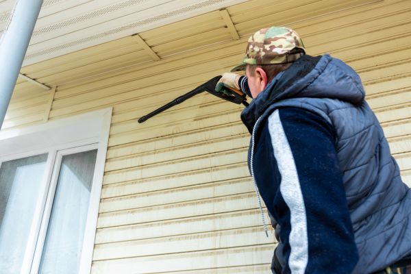 Vinyl Siding Pressure Cleaning in Milton