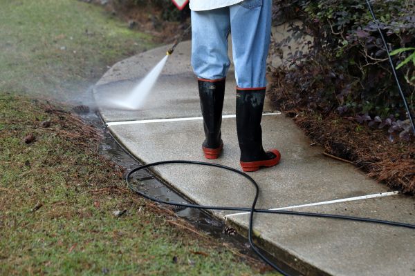 Sidewalk Pressure Cleaning in Milton
